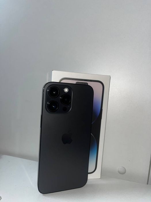 iPhone 14 pro max на гарантии 1 год