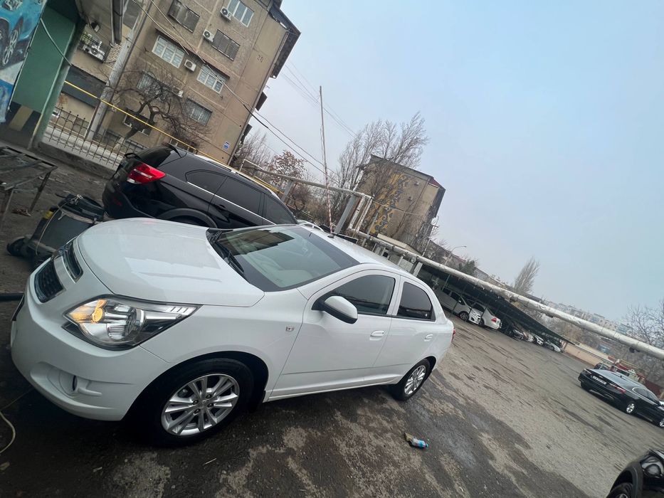 Koblat 2024 Yil Oq Rang 4 Pazitsa Aftamat