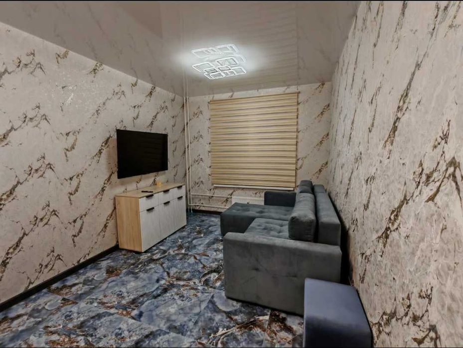 Сдаётся 1 ком в 8 микрорайоне