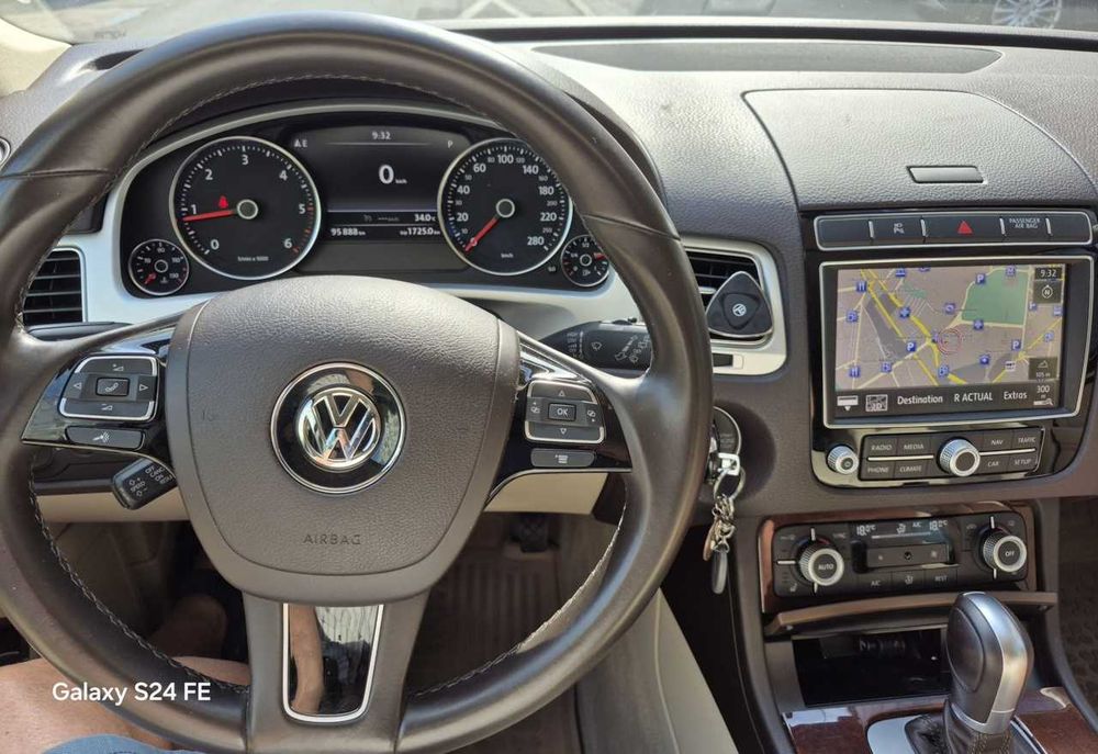 VOLKSWAGEN Touareg 2017
