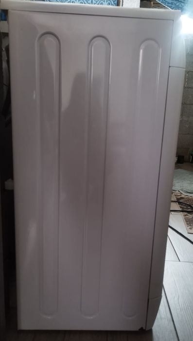 Продам стиральную машинку Indesit