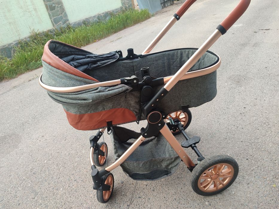 Продам детскую коляску