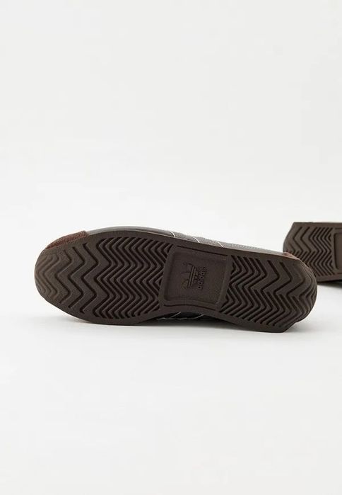 Новые кроссовки adidas