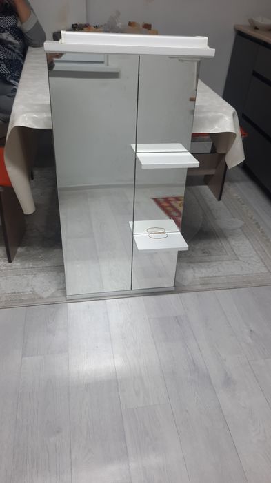 Продам зеркало состояние отличное