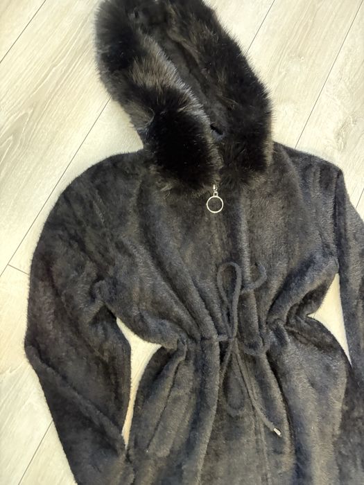 Черна Жилетка тип палто с косъм ангора