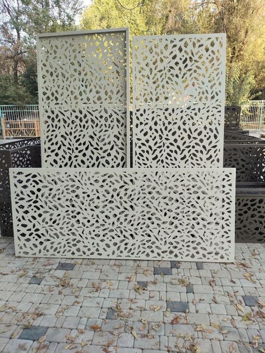 Металлические изделие двери, ворота, шкафы, охранные заборы, люстры.