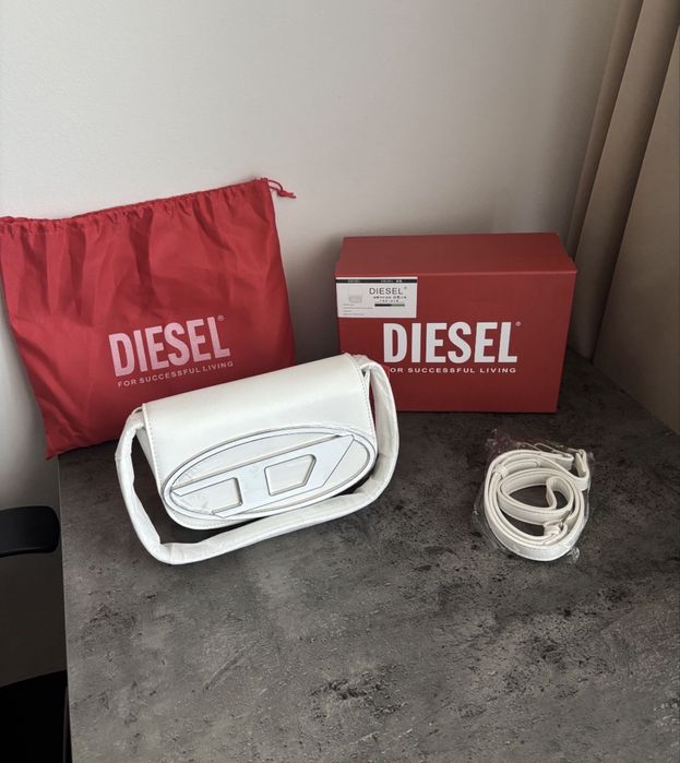 Geanta Diesel alba de umar