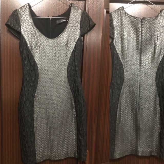 Rochie Orsay neagră cu paiete rotunde, mărime L