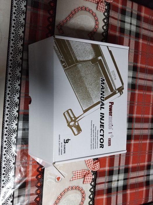 Vind mașină de facut țigări