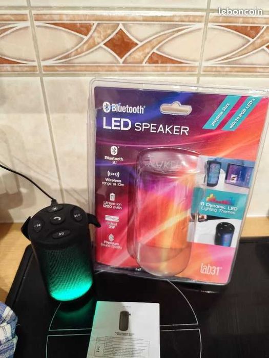 LED Bluetooth Speaker LAB31