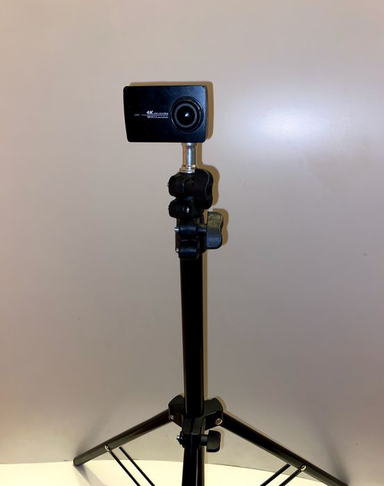 Продам экшен камеру Yi 4k