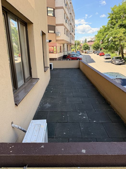 Proprietar închiriez apartament 2 cam | spatiu comercial central str Crinului bloc nou parter