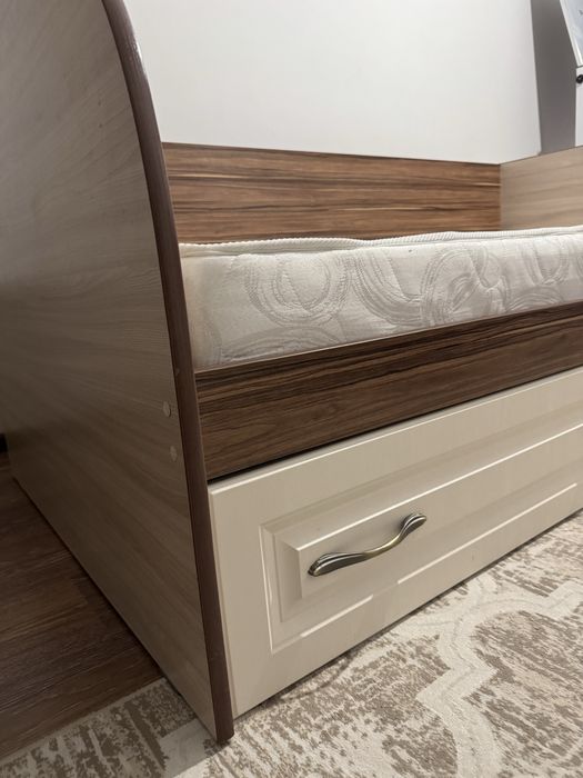 Кровать односпальная 100*200