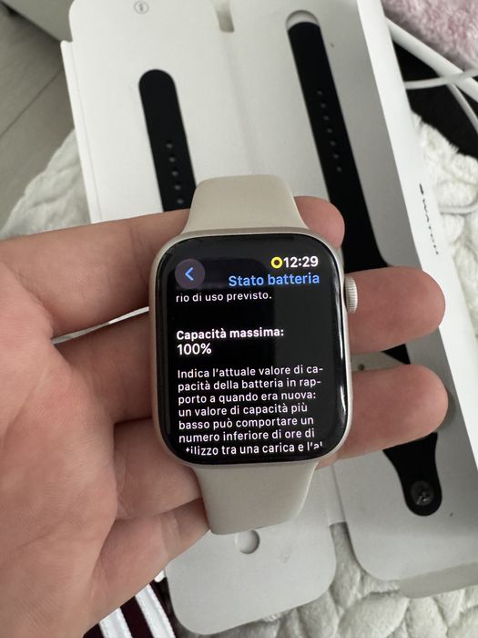 Apple Watch 8 45MM ca nou 100% baterie plus factura !