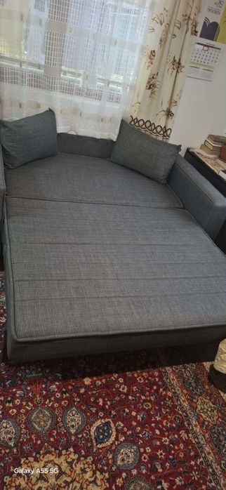 Продавам Диван 140х200 см