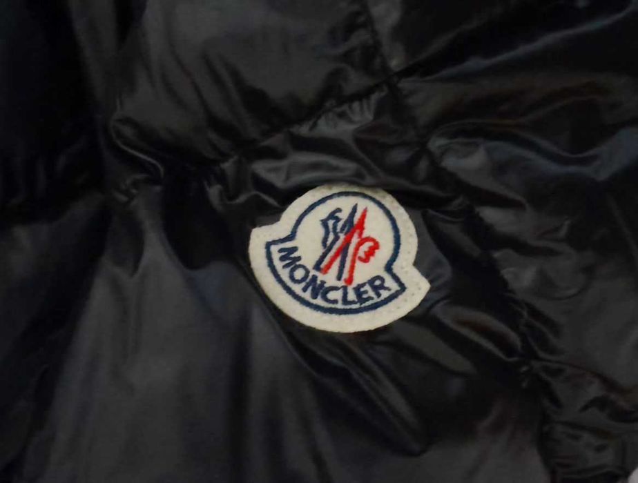 Яке Moncler  ново