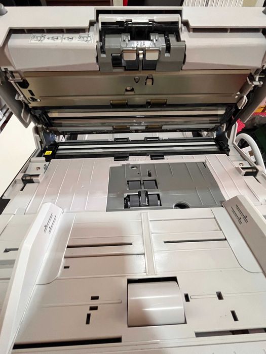 Scaner duplex cu suport plat Fujitsu FI-6770A