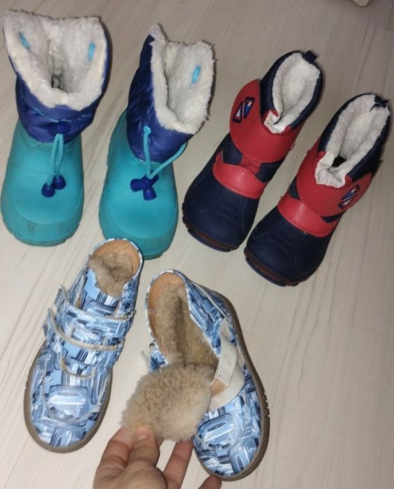 Lot încălțăminte iarna (3 perechi, îmblănite, ca noi)