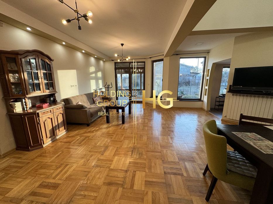 Къща в Добрич, област-с.Приморци площ 300 цена 218000