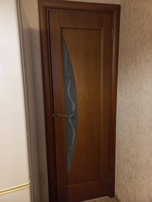 Продам  межкомнатную дверь