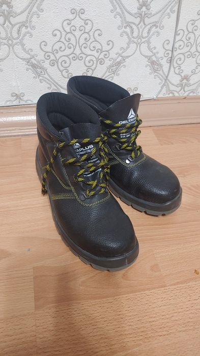 Рабочие спецботинки