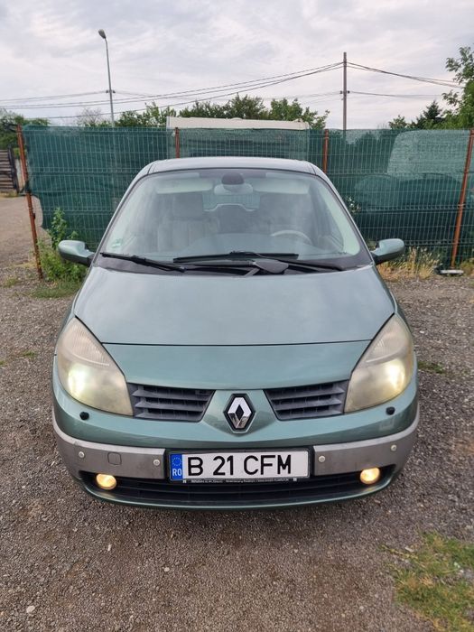 RENAULT Scenic