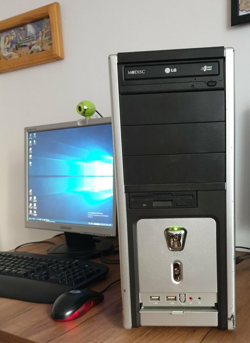 настолен компютър