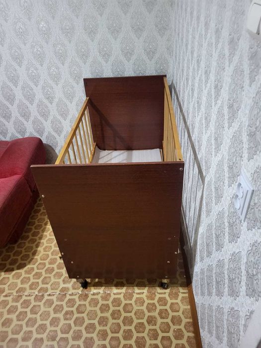 Детскую кроватку