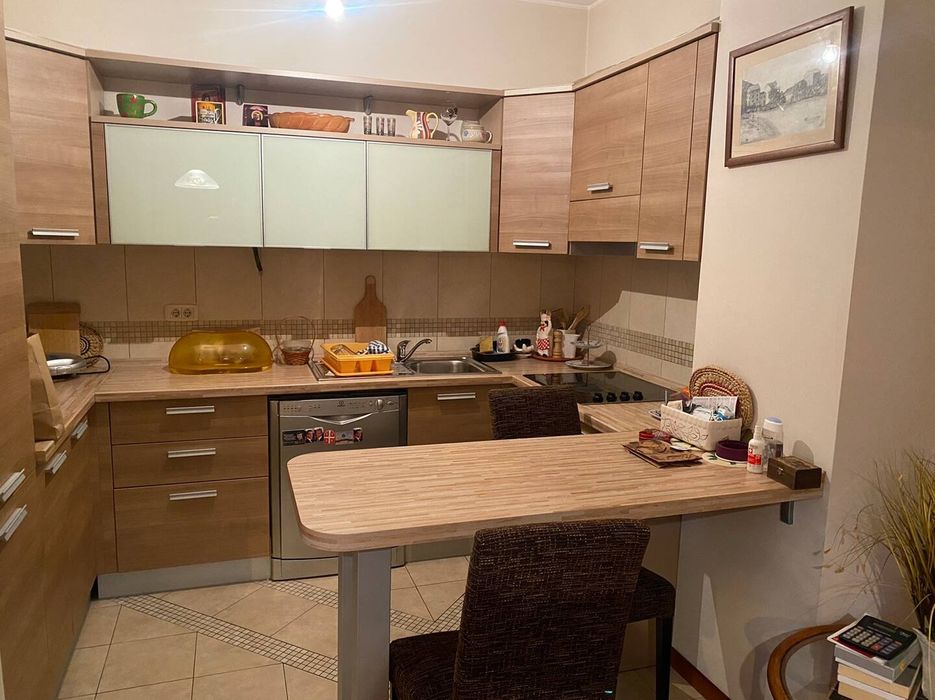 Дава се под наем Тристаен апартамент в София, Надежда 2 - 110 кв.м за 459 € - Снимка #1