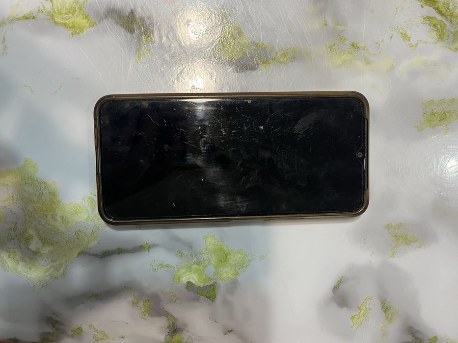 Продам VIVO Y 21