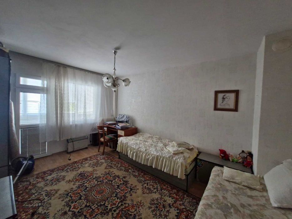 Продава се Тристаен апартамент в Ямбол, Златен рог - 98 кв.м за 1021 €/кв.м - Снимка #8