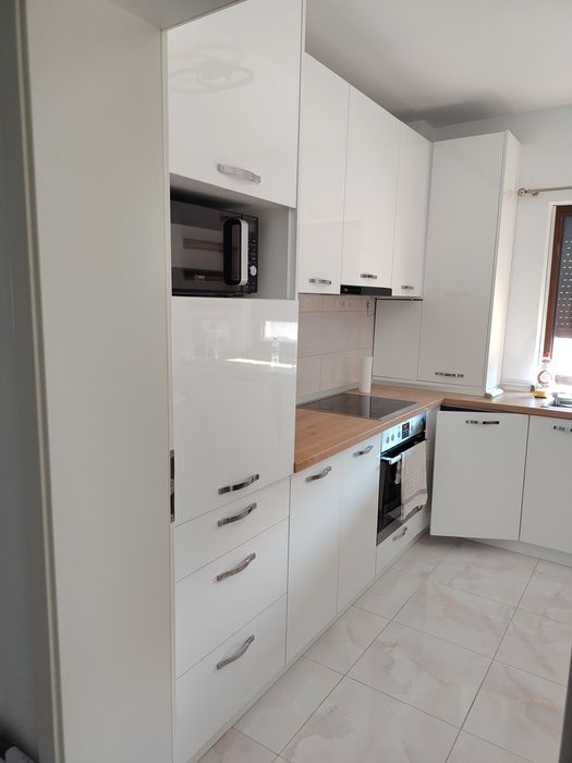 Vând apartament Sânpetru rezidence