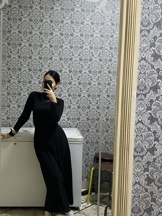 Продам черную длинную юбку