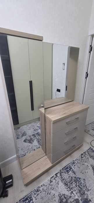 Шкаф тримо почти новое свое
