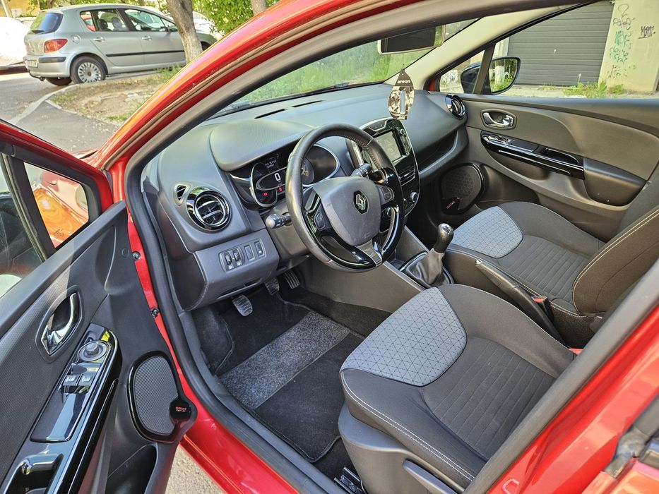 Renault Clio Limited 2014 / Navi / Keyless GO-Entry /Clima / LED /