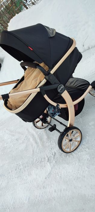 Продам коляску Amelie