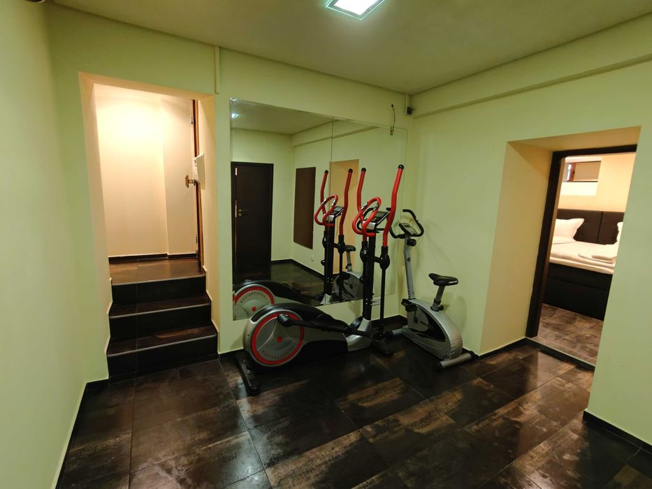 “Хан Крум“ просторен апартамент със сауна и джакузи в центъра на Варна