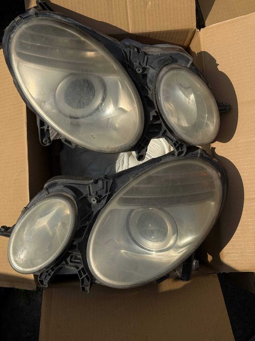 ПРОДАВАМ ФАРОВЕ ЗА MERCEDES E-class W211 (2008 г.)