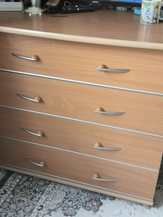 Продам красивый комод