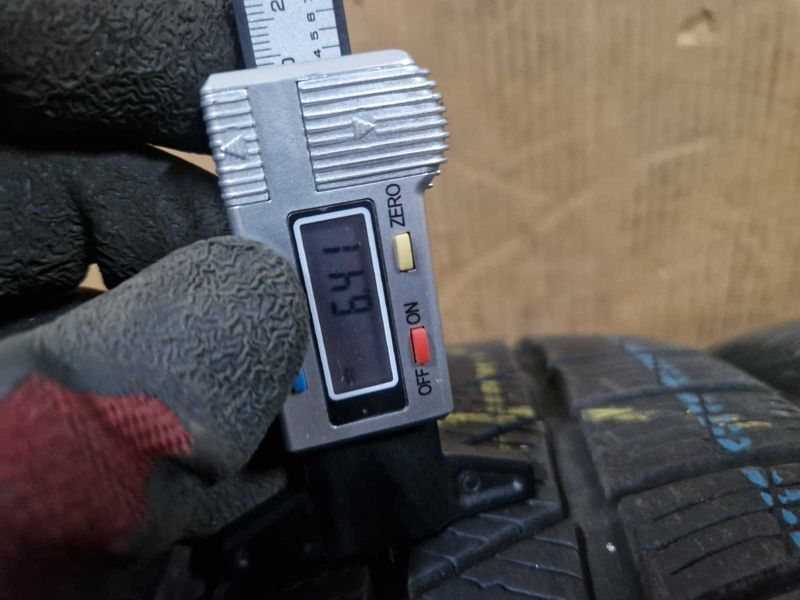 4 Barum R17 225/45
зимни гуми DOT2418