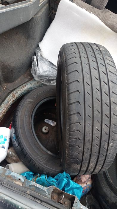 Продам резину 15 за 30 комплект