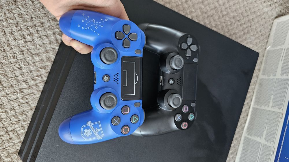 Vand ps4 pro fc 26 ca nou playstation
