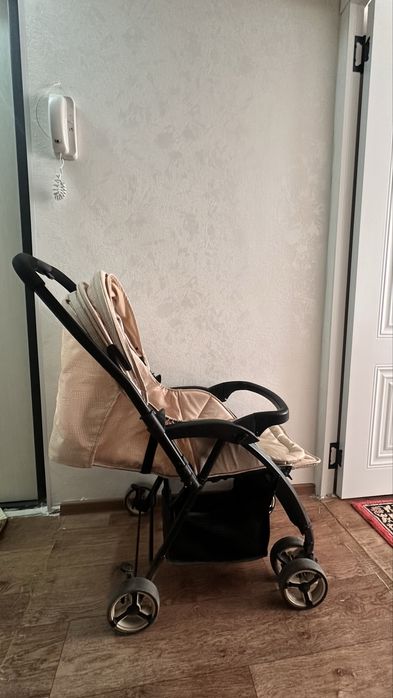 Коляска прогулочная