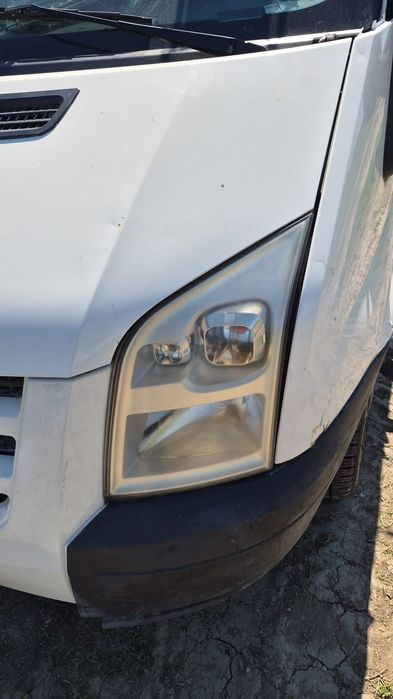 Dezmembrez  ford transit 2.2 E4 motor cutie roti faruri banchete