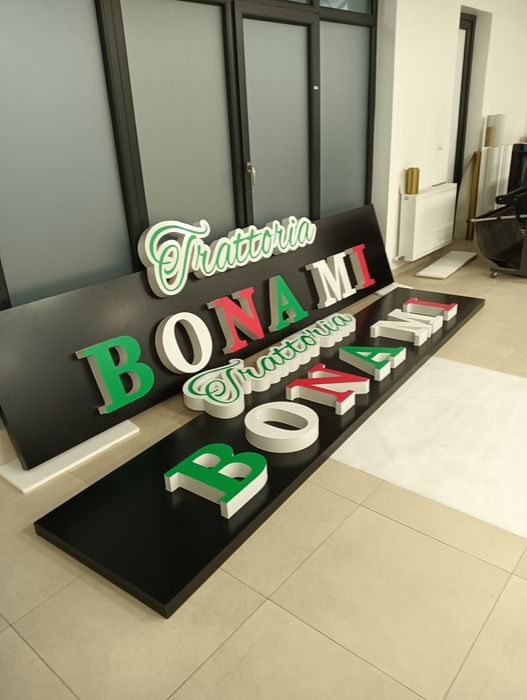 Reclame luminoase ,litere volumetrice ,casete