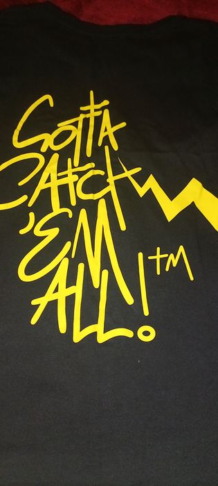 tricou pokemon, model pe spate si fata