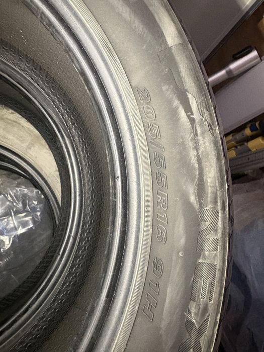 Шины 205/55/16 продам