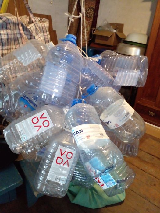 Баклашки б/у 5 и 6 литровые