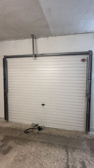 Гаражна врата пролетна, с механизъм