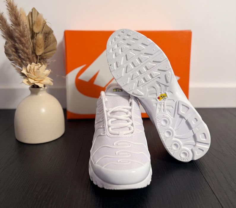 Adidasi Nike TN Alb - Premium Full Box